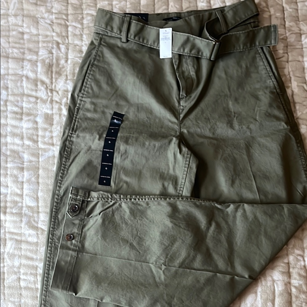 Women Olive Green straight leg chino.
